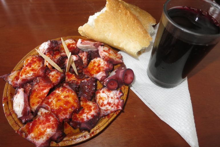 Pulpo a la gallega: das Rezept meiner Spanischen Schwiegermutter Pulgo Gallego: Tapas und Sangria in Spanien