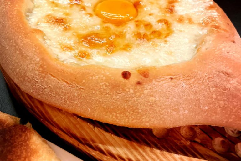Kinza – georgisches Restaurant in Barcelona Khachapuri - Kinza Barcelona