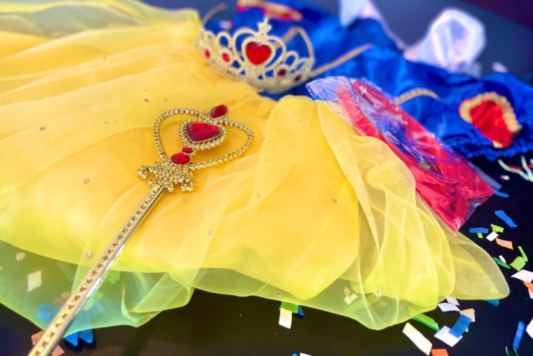 Geschenke für Mädchen: was schenke ich einer 3-oder 4-Jährigen? Prinzessinnen-Kostum als Geschenk2