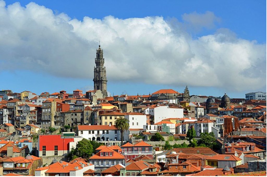 Clérigos-Turm in Porto, Portugal