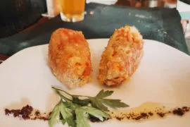 Die besten Tapas in Valencia: 10 Bars und Restaurants zum Ausprobieren Valencia - Tapas Bar - Casa Montana